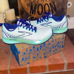 Brooks Running Shoes - Levitate 5